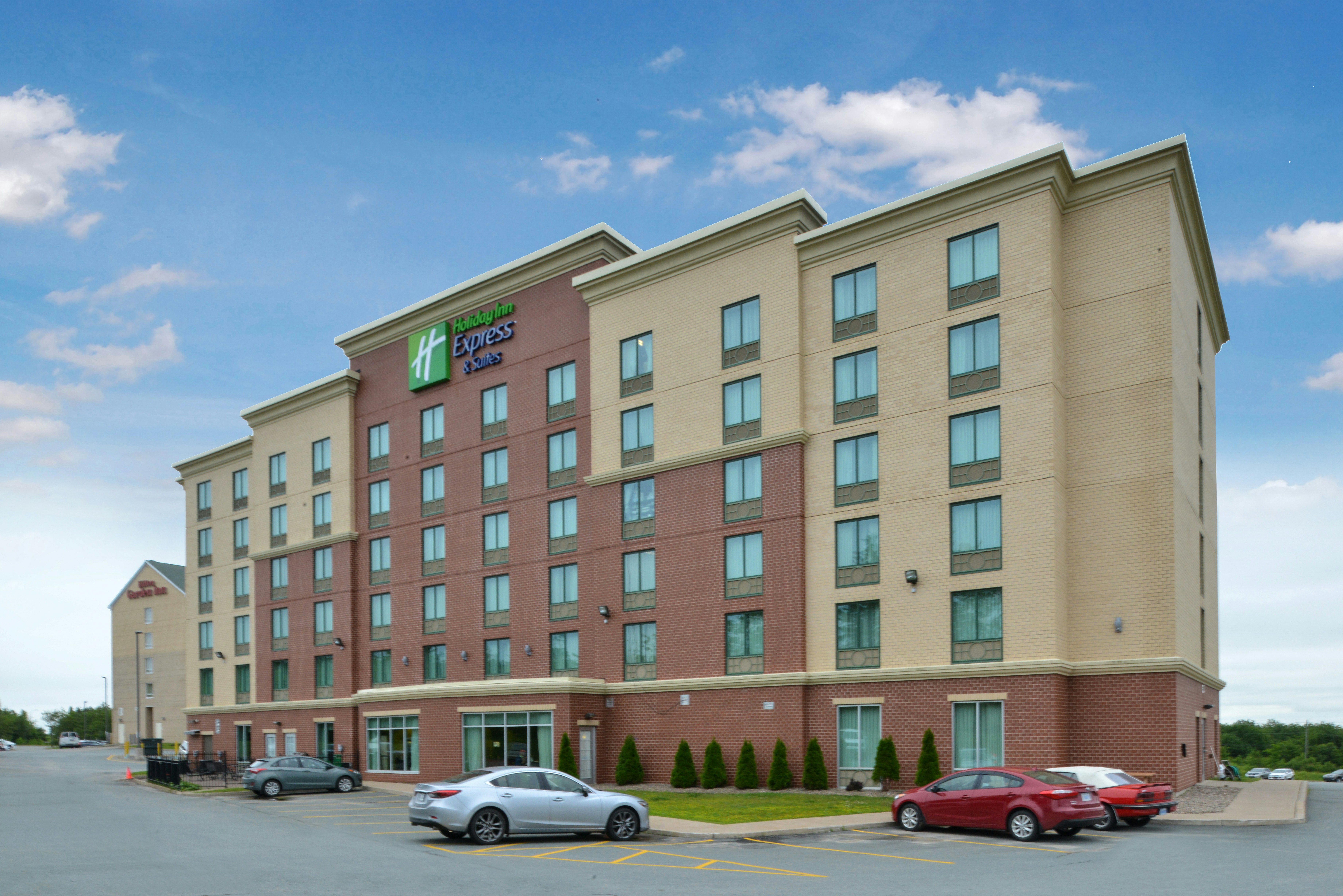 Holiday Inn Express Halifax Airport 64/65