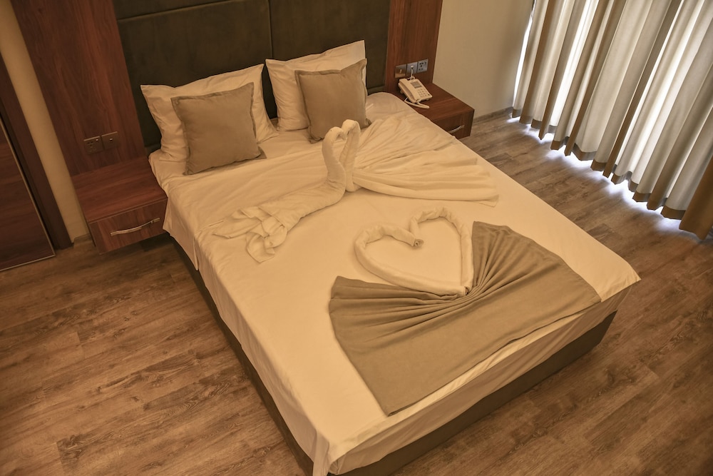 Mimoza Beach Hotel 13/45