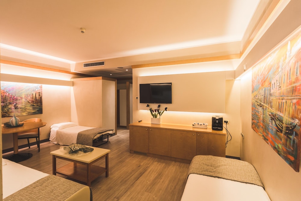Park Hotel Ai Pini 32/36