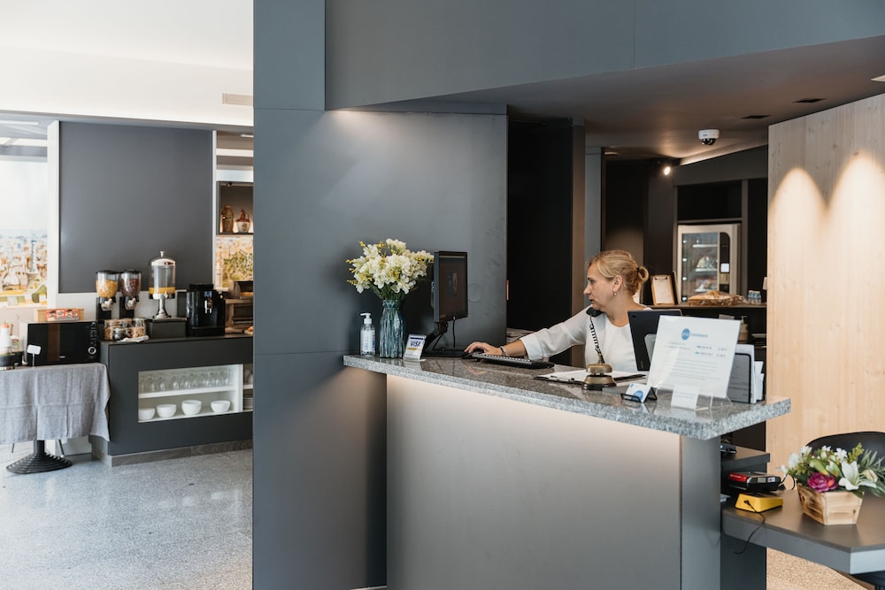 Lobby at Travessera Hotel, BARCELONA