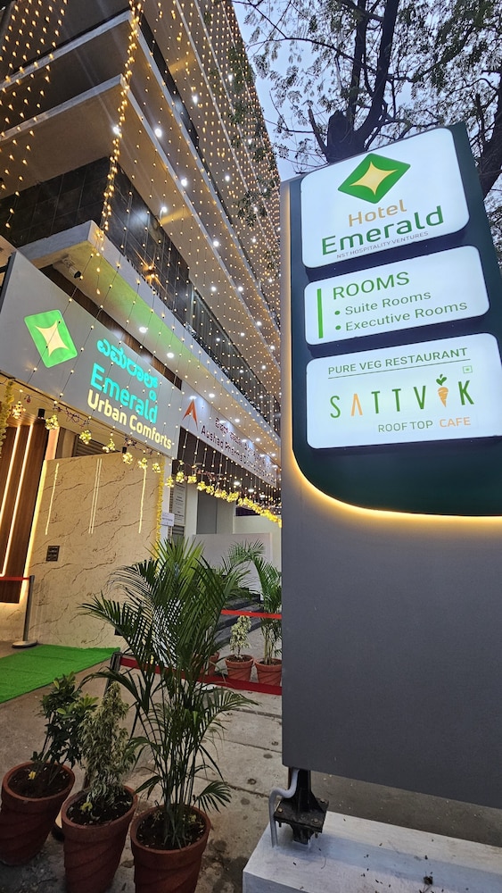 Emerald Urban Comforts photo3