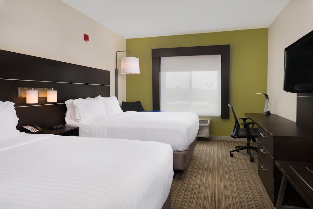 Holiday Inn Express Hotel And Suites Independence Kansas City 13/43