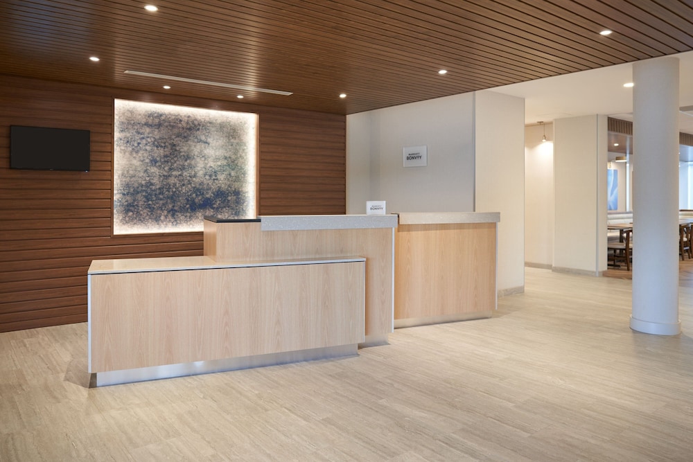 Fairfield Inn & Suites by Marriott West Palm Beach 2/37