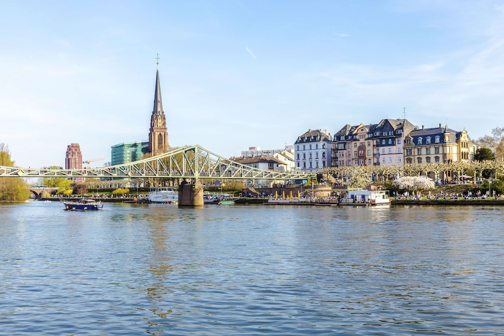Avani Frankfurt City Hotel 48/50