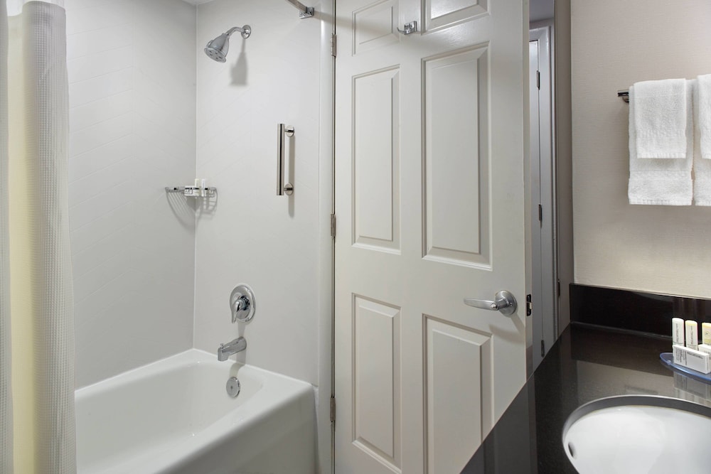 Fairfield Inn Suites By Marriott Asheville South Biltmore 7/19