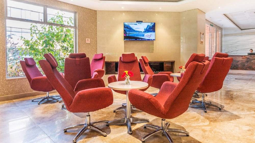 Hotel Plaza Suites 58/65