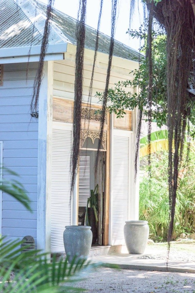 Moorea Beach Lodge 15/65