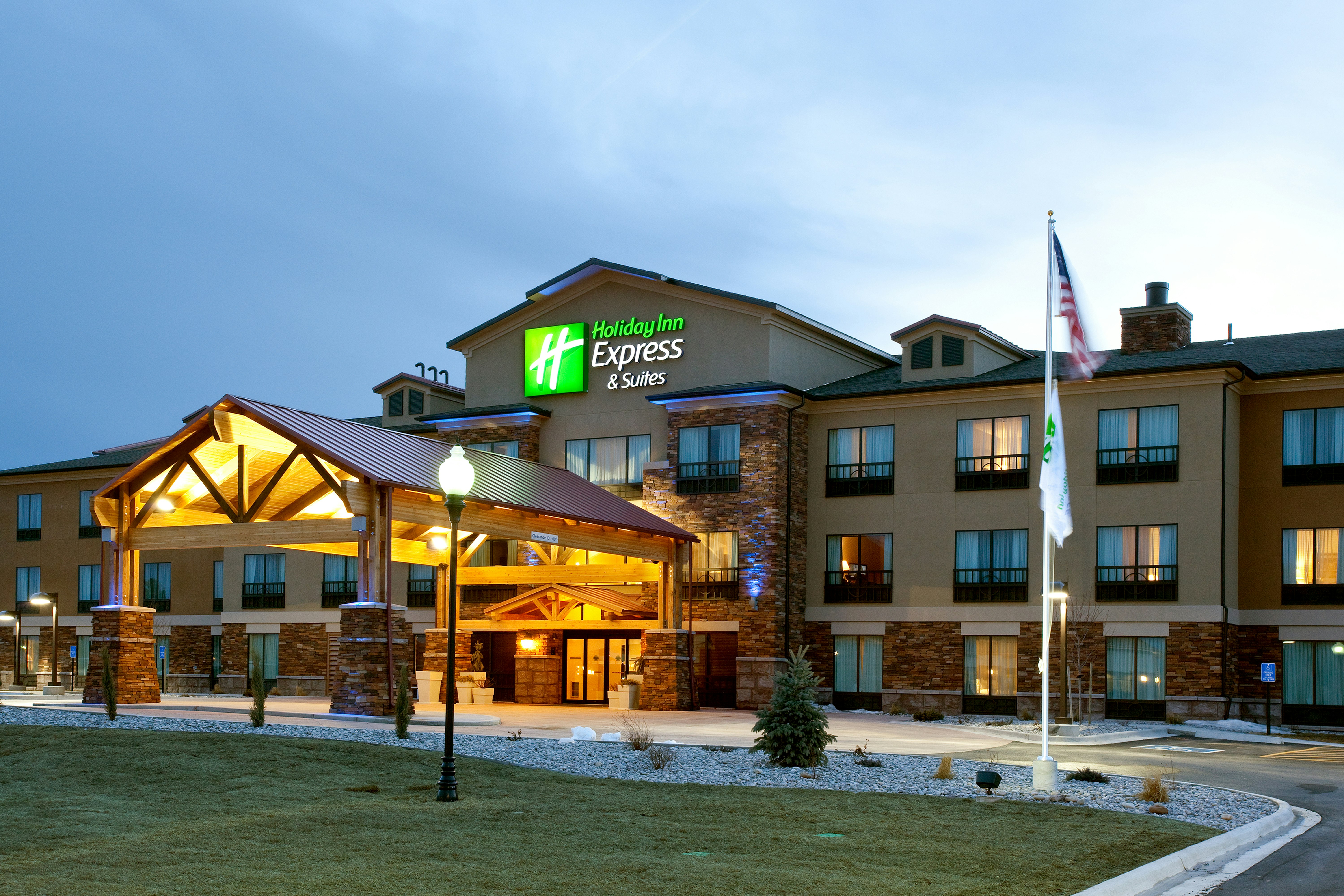 Holiday Inn Express Hotel And Suites Lander 2/50