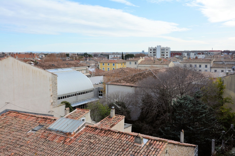 Novotel Atria Nimes Centre 68/70