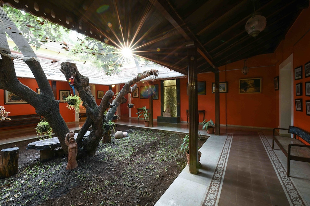 Surya Kiran Heritage Hotel 46/50
