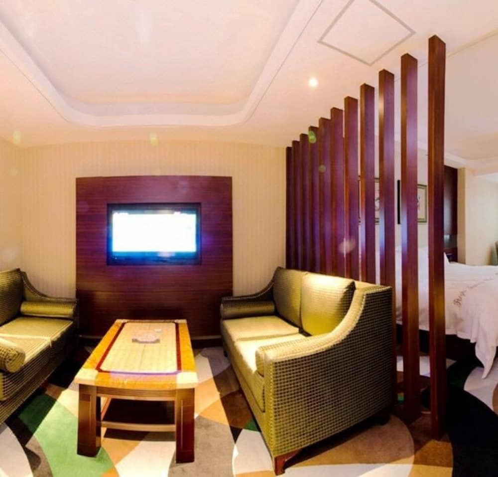 Pengker Deluxe Collection Hotel 25/30