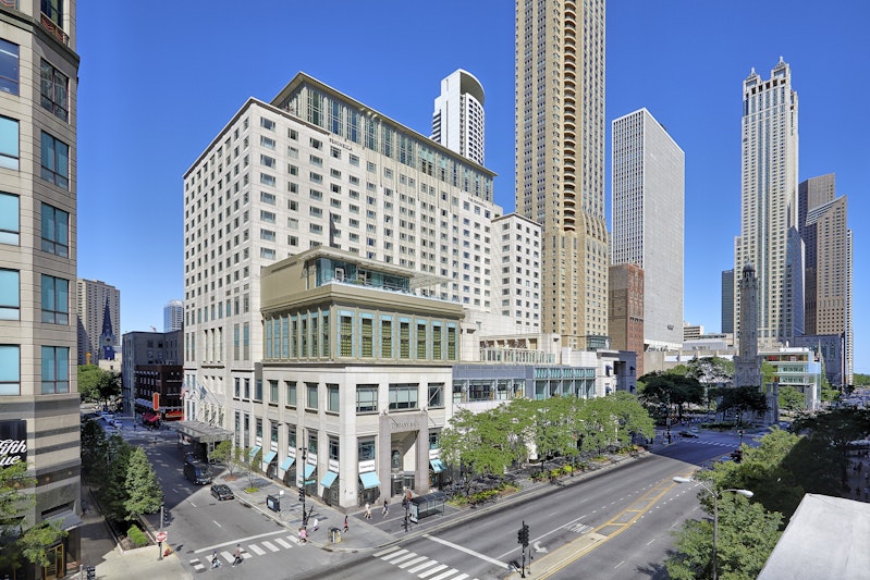 The Peninsula Chicago Hotel 54/55