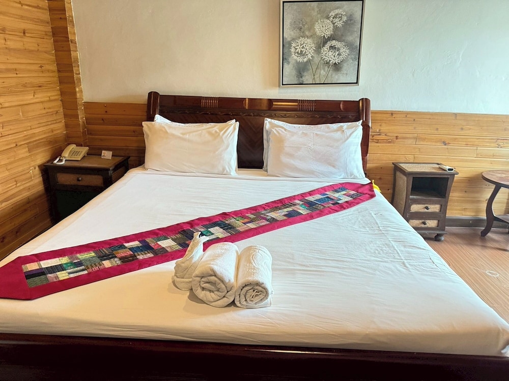 غرفة قياسية بسرير كينج، Maekhong Delta Boutique Hotel 4/8
