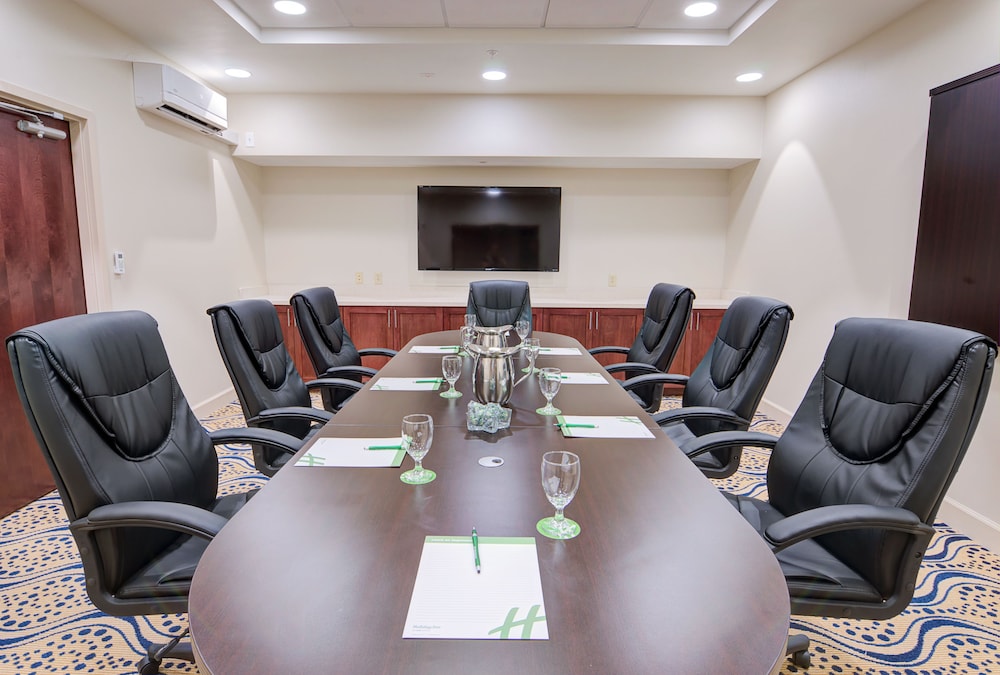 Holiday Inn Gainesville-University Ctr 46/65