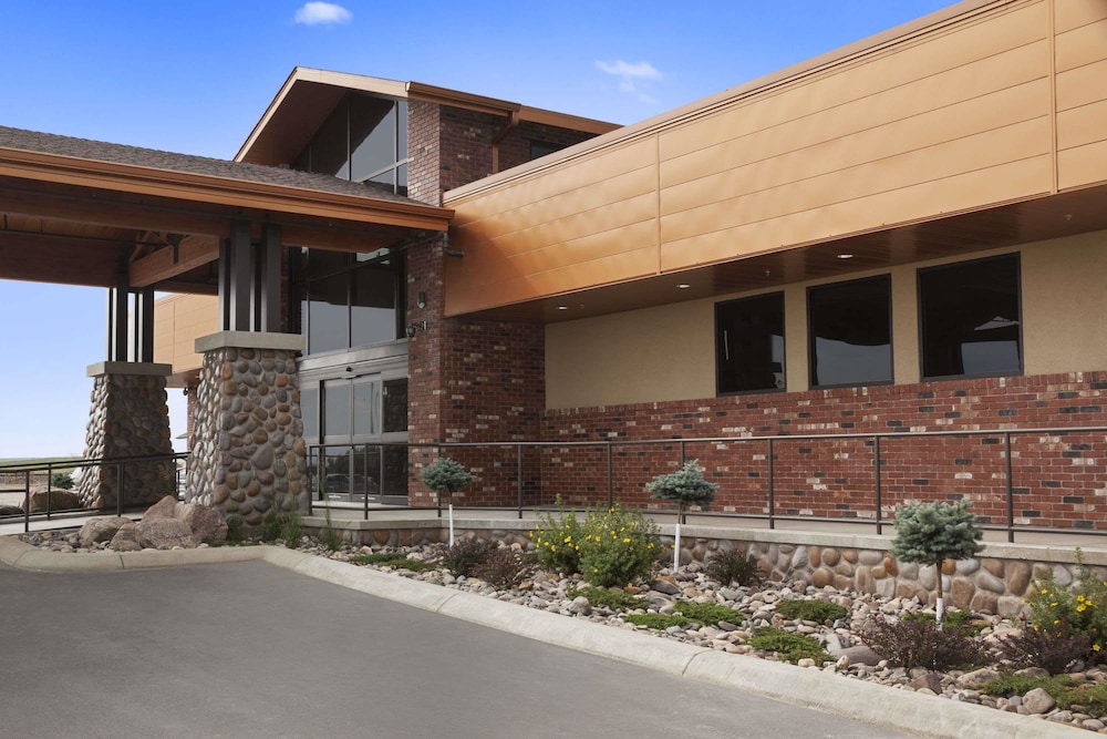 Super 8 by Wyndham Conrad MT 2/41