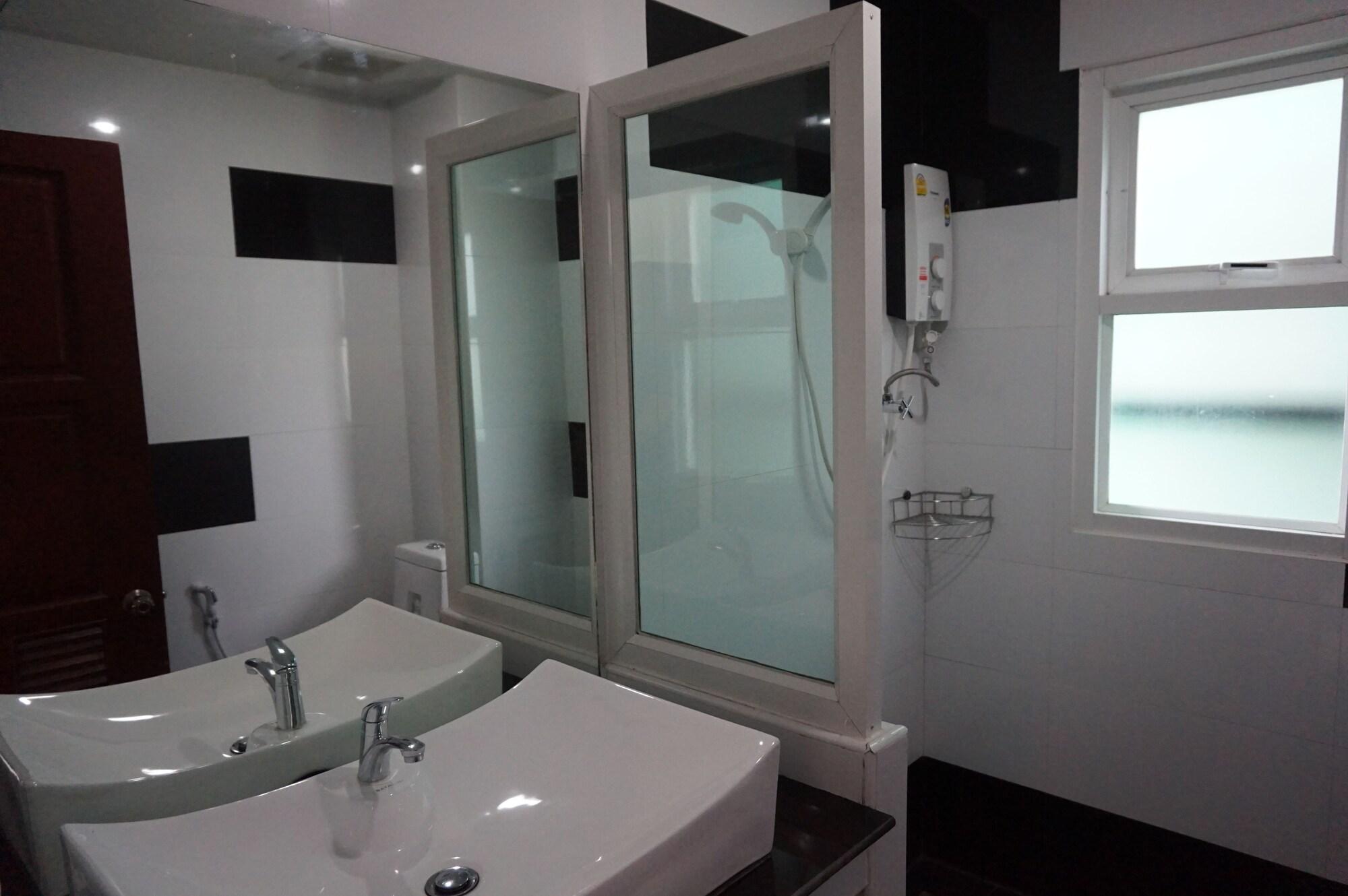 Mukdaview Hotel 13/15