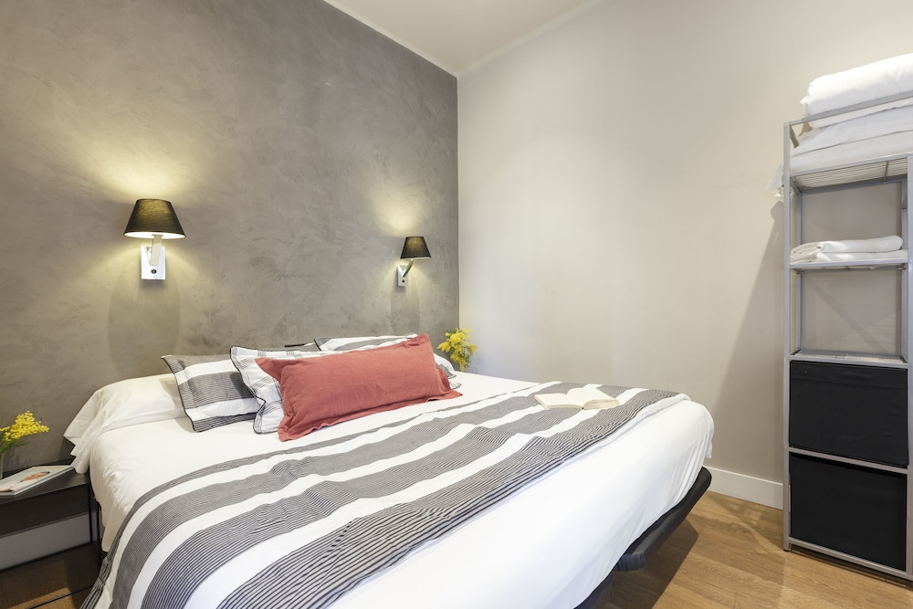 Ainb Eixample Miro Apartments 13/50