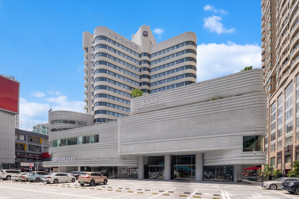 Imperial Traders Elong Hotel 59/66