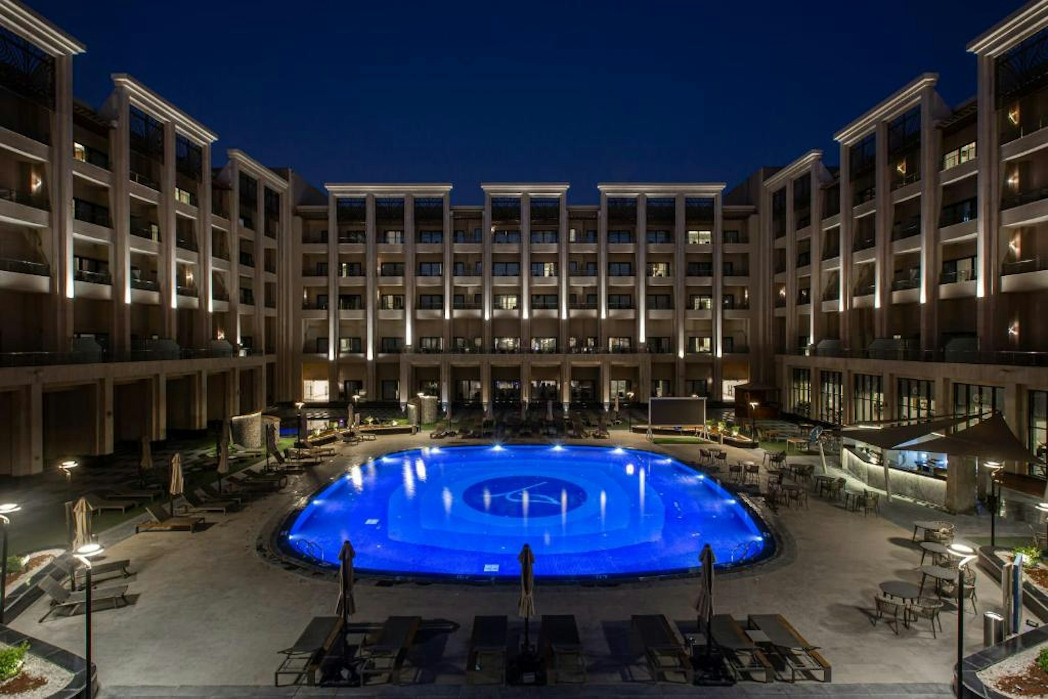 Triumph Luxury Hotel 34/64