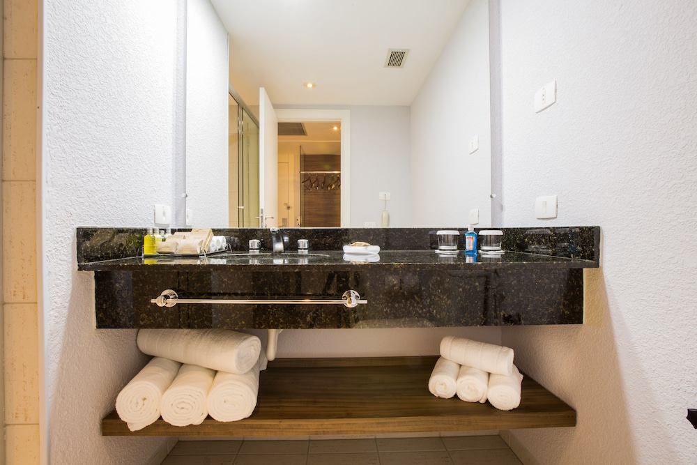 Superior, 2 Double Beds, Radisson Hotel Curitiba 10/10