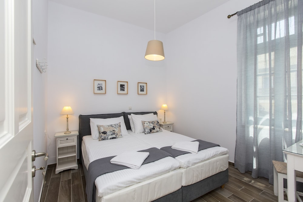 2 BEDROOMS, SUPERIOR, APARTMENT, KING AND TWIN BEDS, SEA VIEW, BALCONY