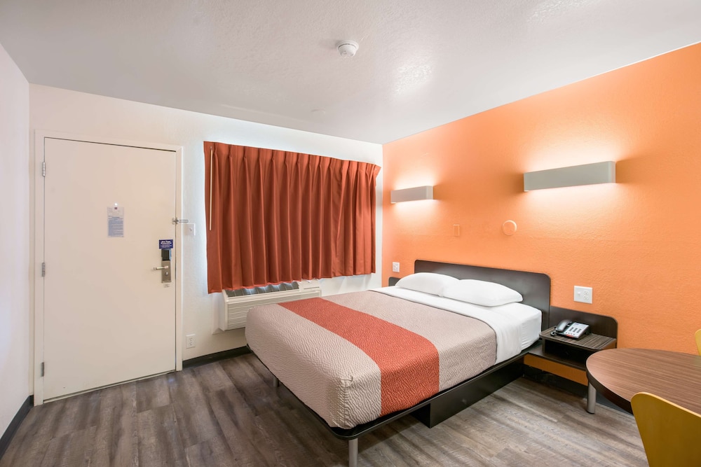 Motel6 Williams, CA 19/45