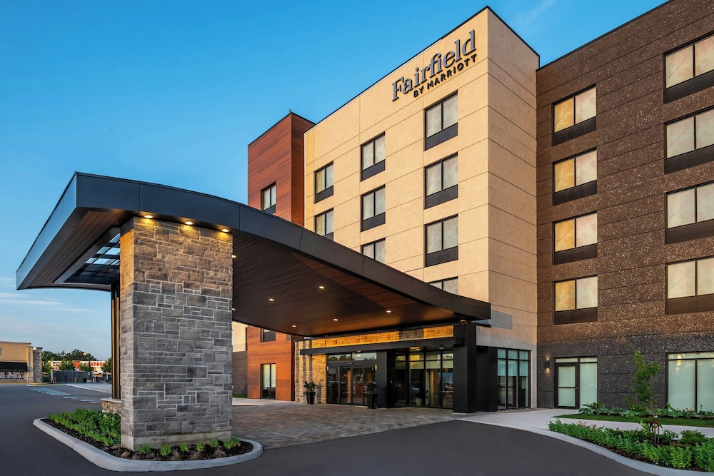 Fairfield Inn & Suites Gravenhurst Muskoka 3/50