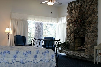 Lake Tahoe Ambassador Lodge 19/57