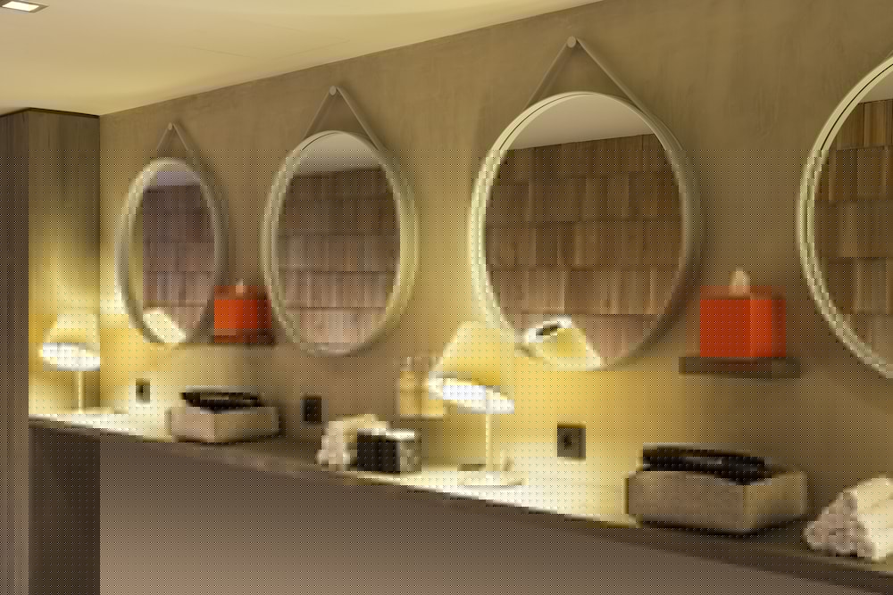 Heliopic Hotel Spa 63/72