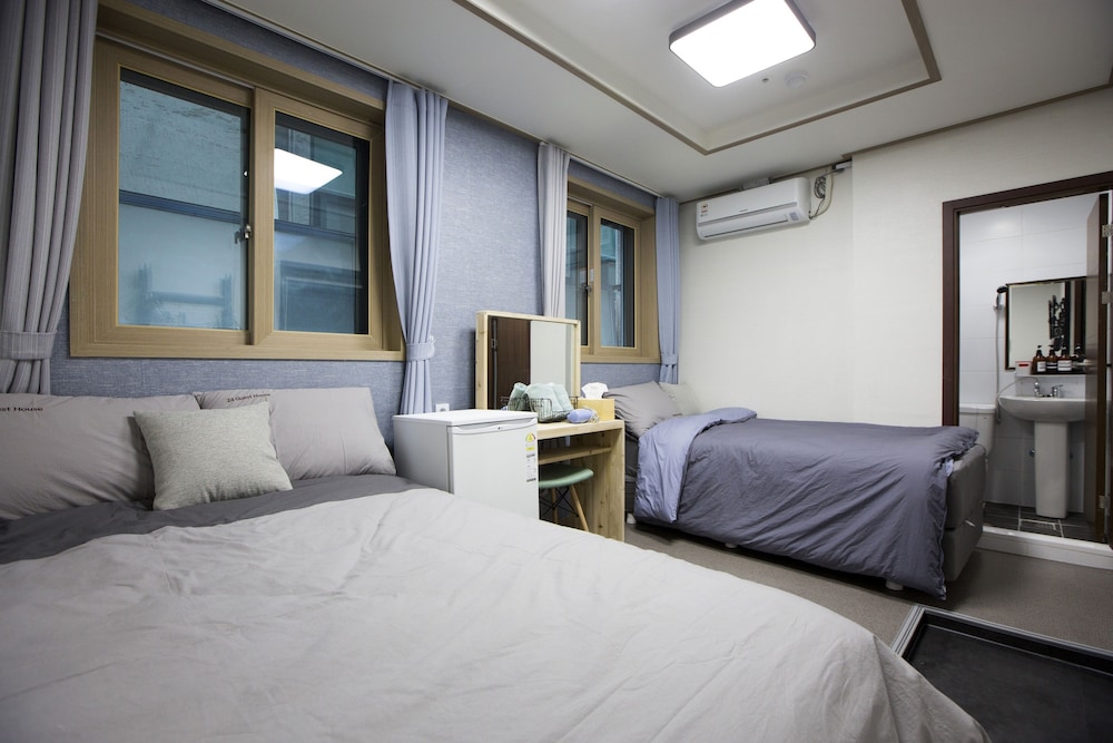 24guesthouse Sinchon 10/33