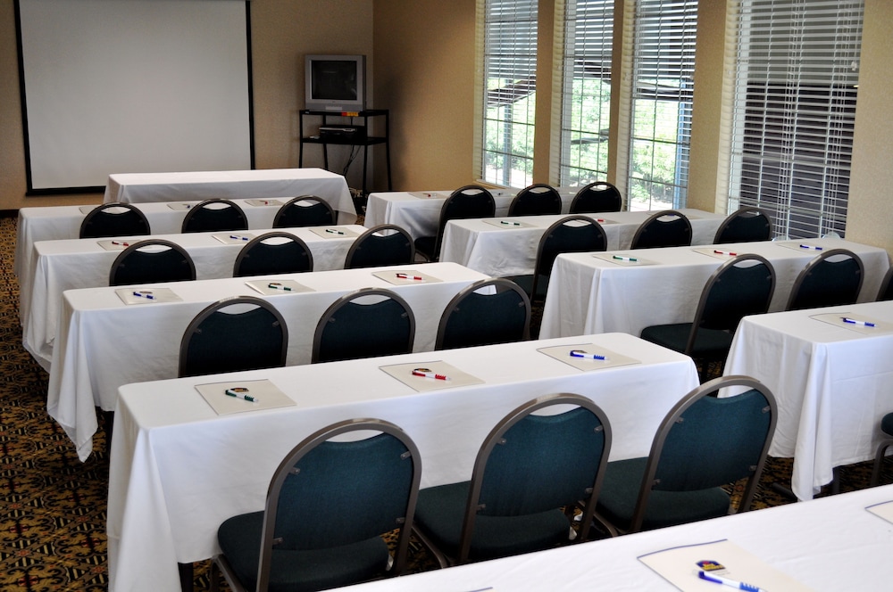 Best Western Plus Heritage Inn 36/40