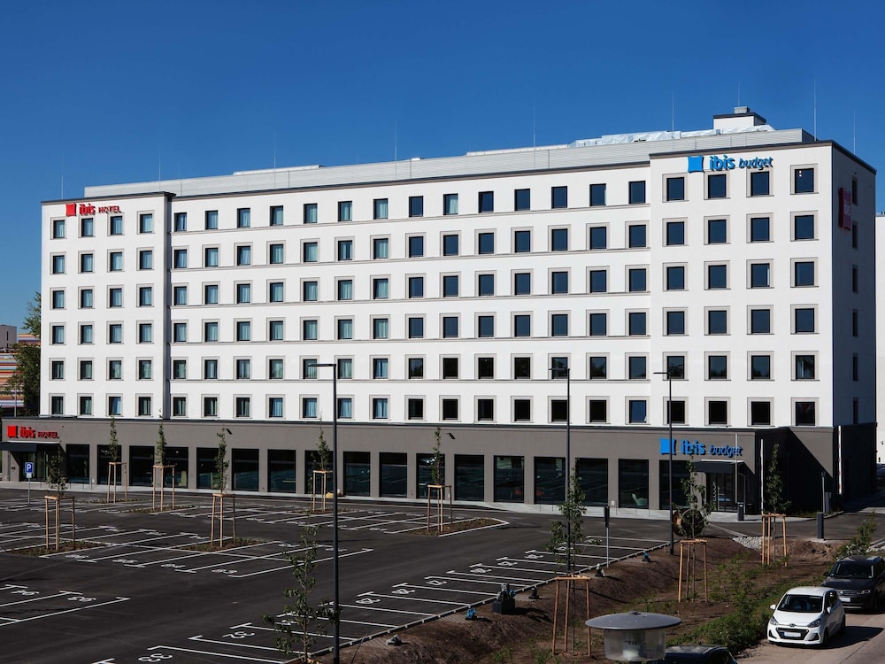 ibis budget Hotel Berlin Airport 2/45
