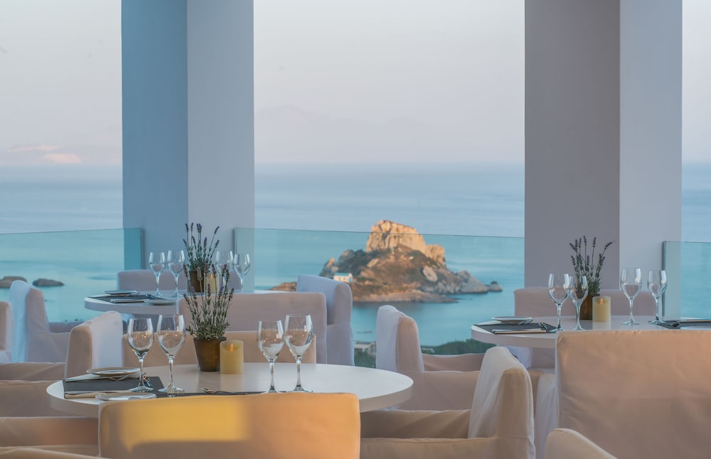 White Rock Of Kos - Adults Only 54/62