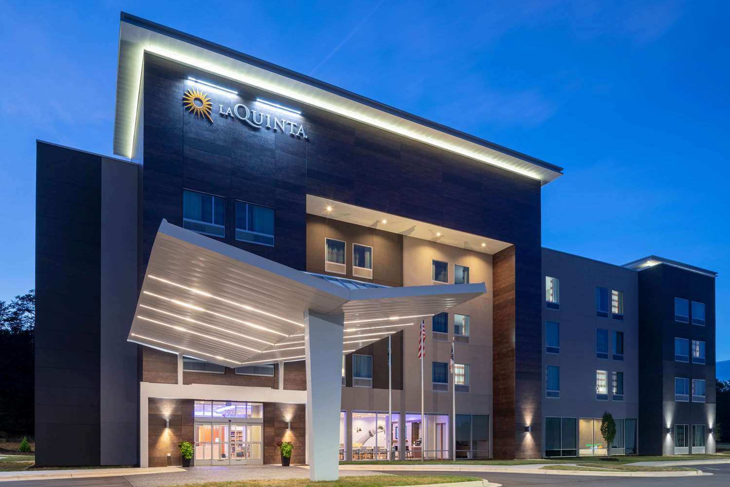 La Quinta Inn & Suites by Wyndham Greensboro Arpt High Point 2/52