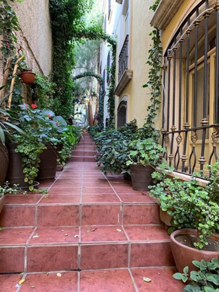 Hotel Casona de los Vitrales 49/50