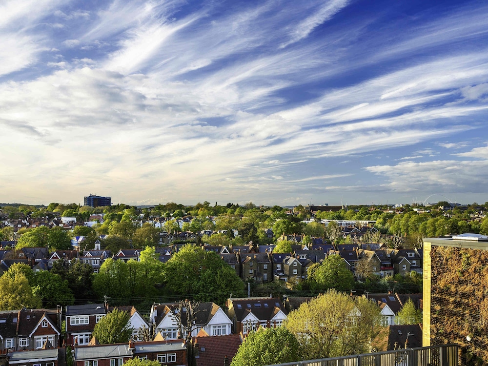 IBIS STYLES LONDON EALING 71/76