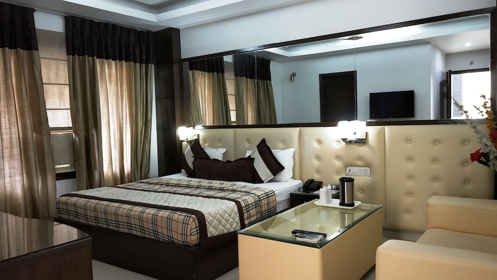 Sohi Residency 23/65