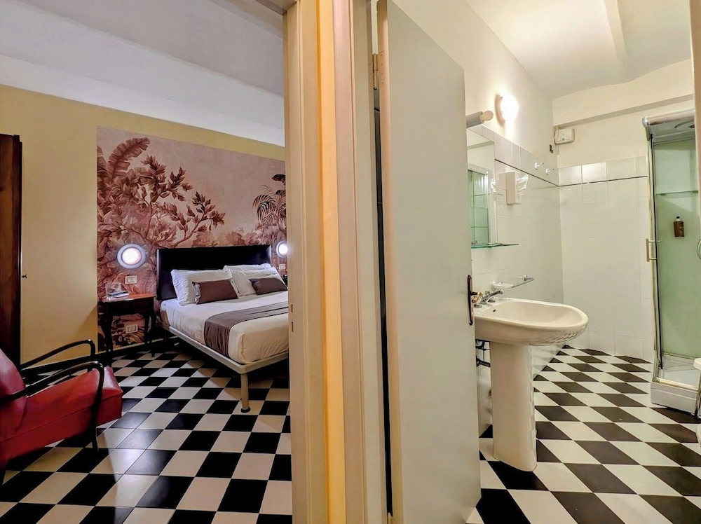 Villa Fieschi Hotel 48/49