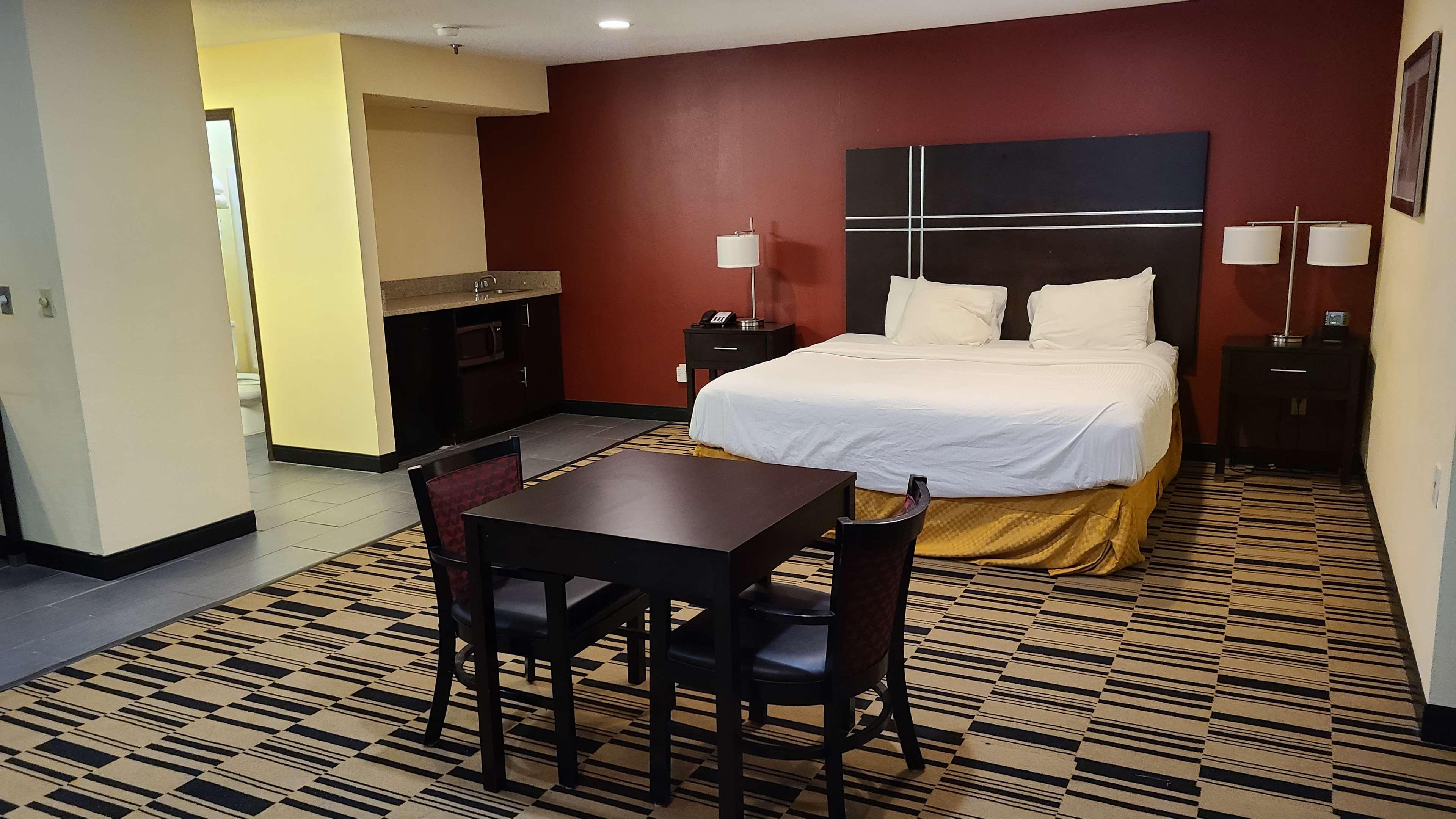 جناح بسرير كينج، Best Western Shippensburg Hotel 3/10