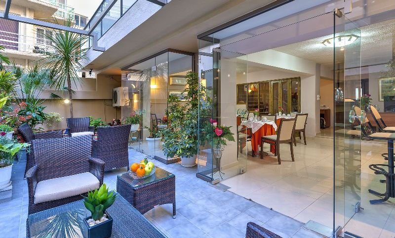 Leonidas Hotel & Apartments 56/63