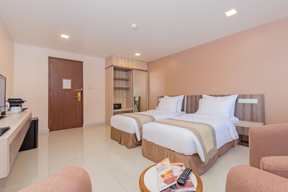 Champa Central Hotel 24/60