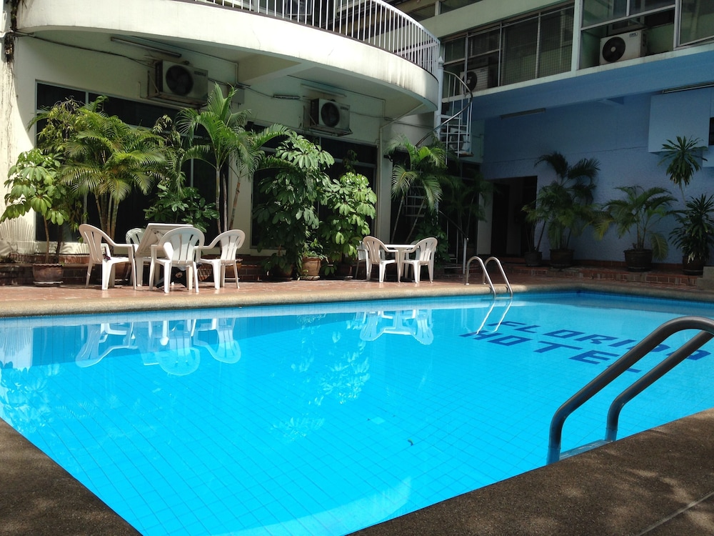 Florida Hotel 35/50