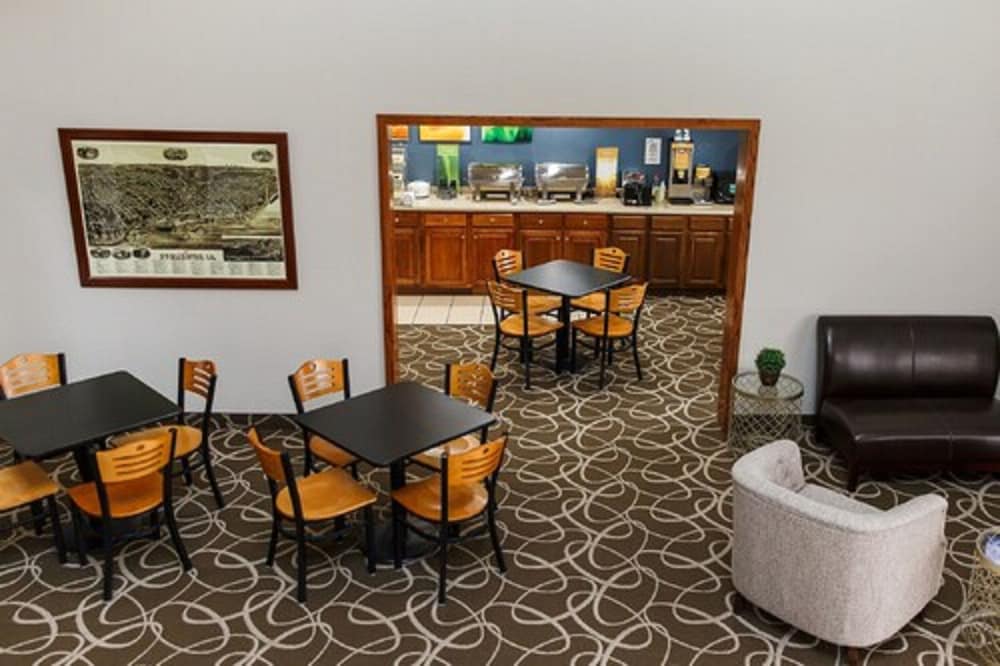 Quality Inn Burlington Near Hwy 34 19/27