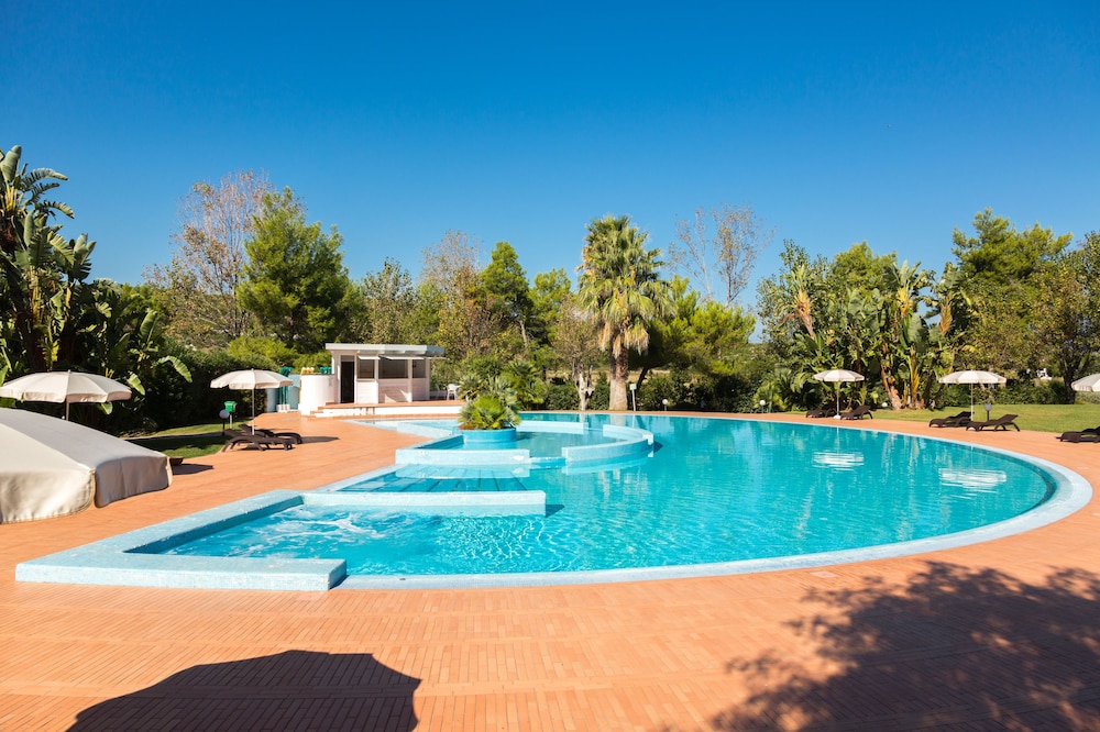 Valtur Baia del Gusmay Beach Resort 46/50