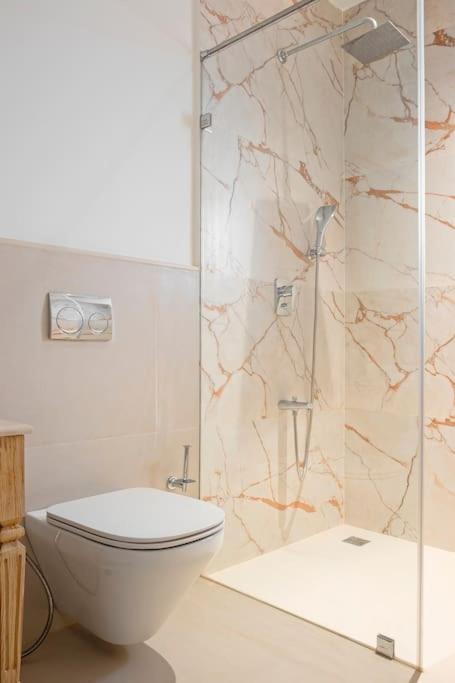 ELIVAAS Panache 3 BHK Villa with private pool, Arpora 57/60