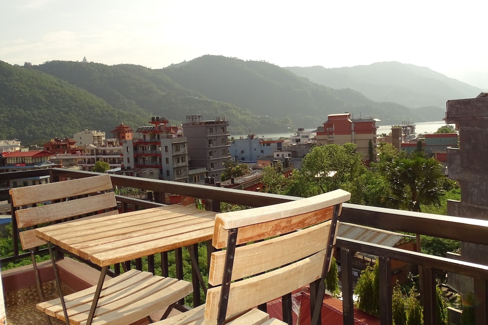 Hotel Karuna 43/62