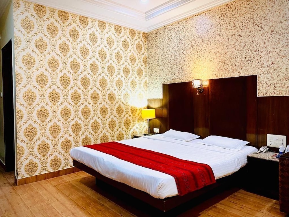 HOTEL PRAYAG INN 18/45