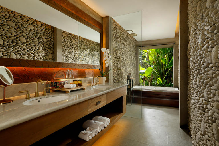 2 Bedrooms, Pool, Villa
