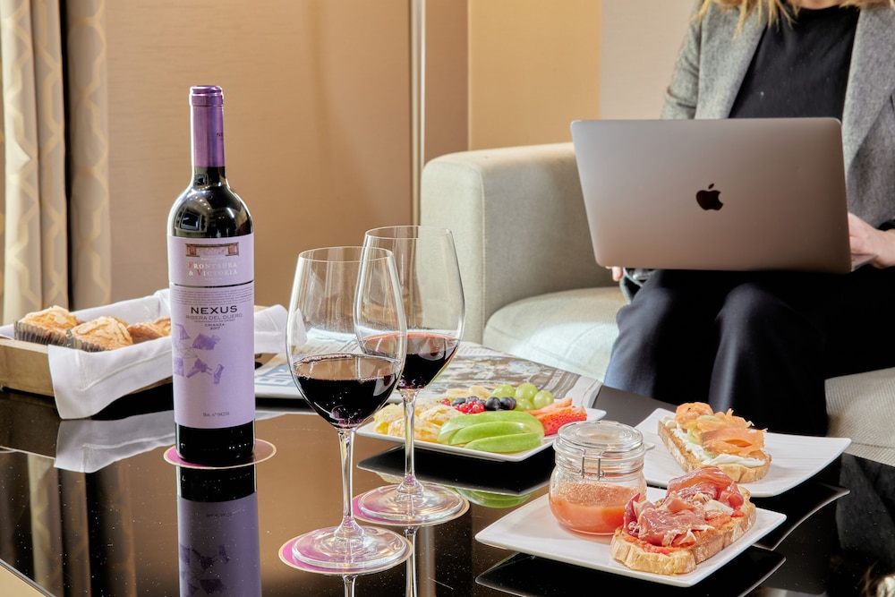 Nexus Valladolid Suites Hotel 18/44