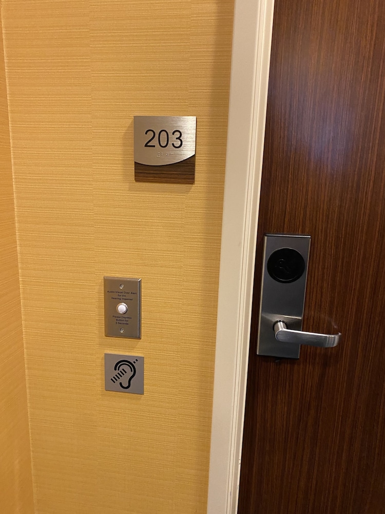 Fairfield Inn And Suites By Marriott Hollister 23/49